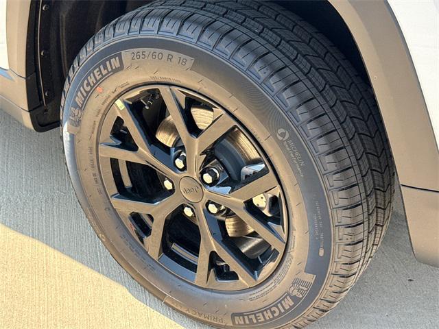 new 2025 Jeep Grand Cherokee car, priced at $39,885