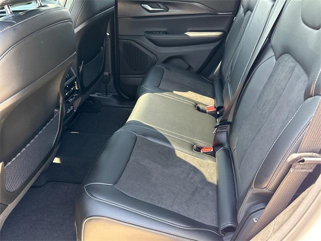 new 2025 Jeep Grand Cherokee car, priced at $39,885