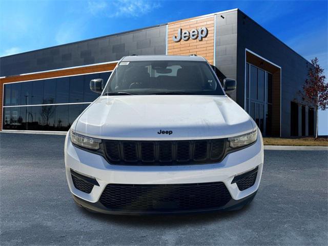new 2024 Jeep Grand Cherokee car, priced at $47,119