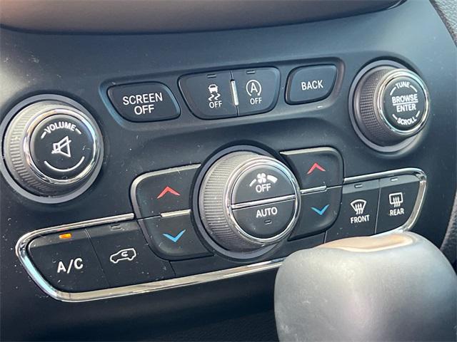 used 2017 Jeep Cherokee car, priced at $11,977