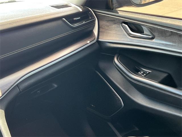 used 2022 Jeep Grand Cherokee L car, priced at $30,988