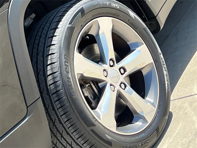 used 2022 Jeep Grand Cherokee L car, priced at $30,988