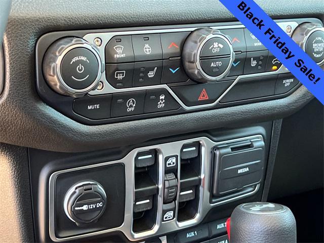 new 2025 Jeep Wrangler car, priced at $49,578