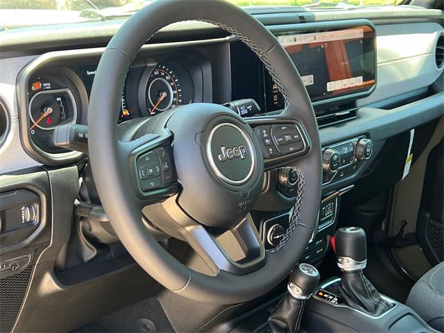 new 2025 Jeep Wrangler car, priced at $46,737
