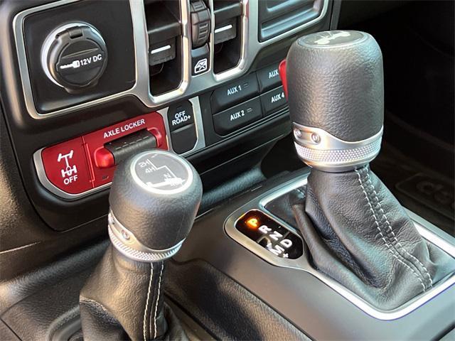 new 2025 Jeep Wrangler car, priced at $46,737