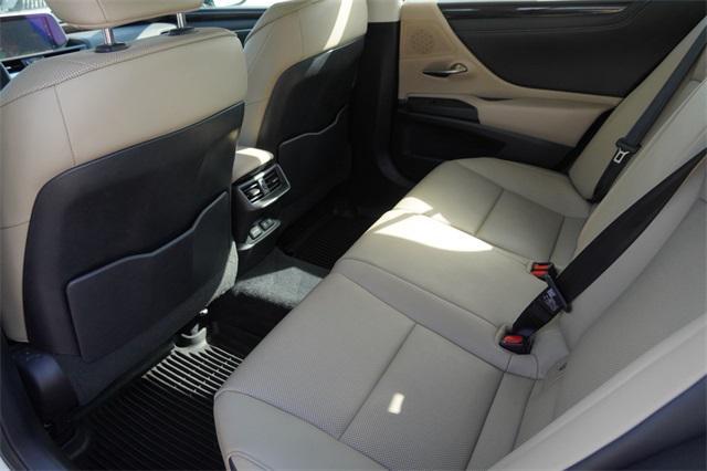 used 2020 Lexus ES 350 car, priced at $32,288