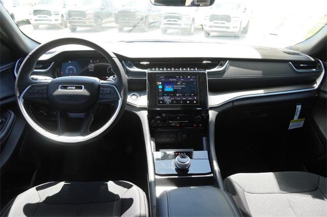 new 2025 Jeep Grand Cherokee L car, priced at $39,950