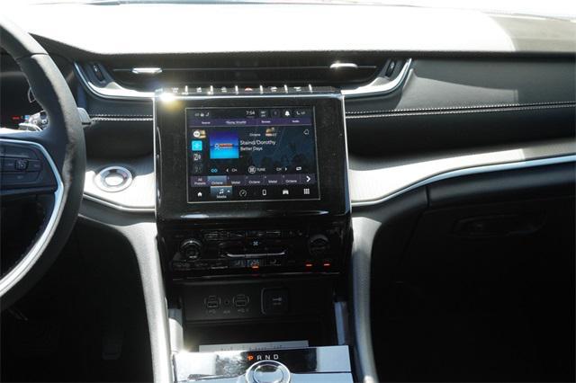 new 2025 Jeep Grand Cherokee L car, priced at $39,950