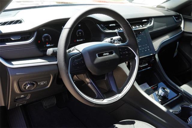 new 2025 Jeep Grand Cherokee L car, priced at $39,950
