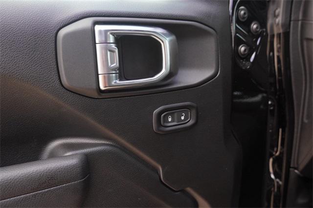 new 2025 Jeep Wrangler car, priced at $31,988