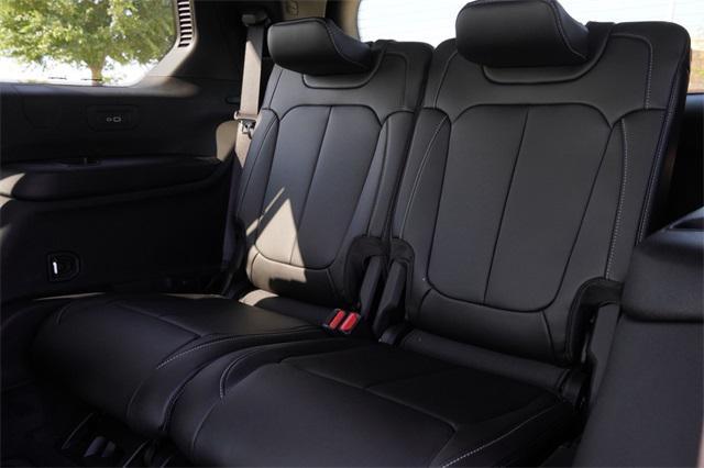 new 2025 Jeep Grand Cherokee L car, priced at $47,501