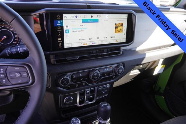 new 2025 Jeep Wrangler car, priced at $41,452