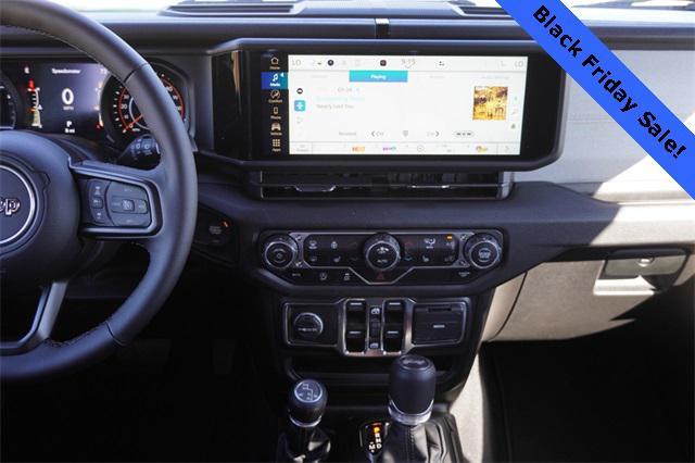 new 2025 Jeep Wrangler car, priced at $41,452