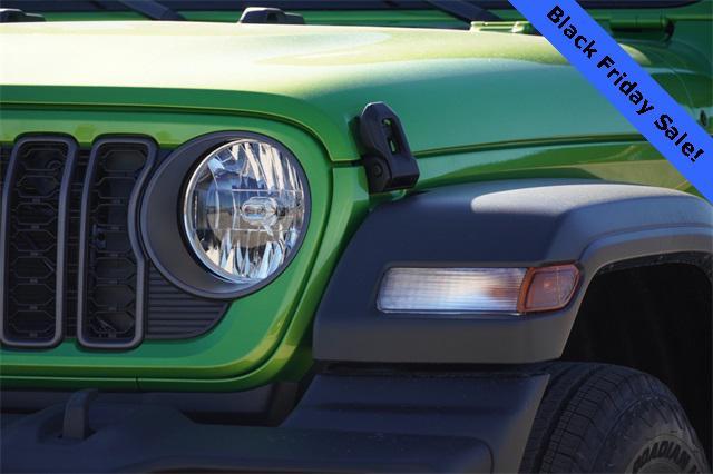 new 2025 Jeep Wrangler car, priced at $41,452