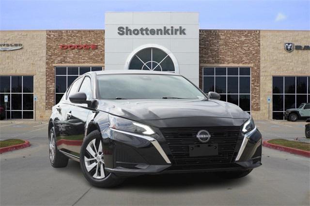 used 2025 Nissan Altima car, priced at $23,977