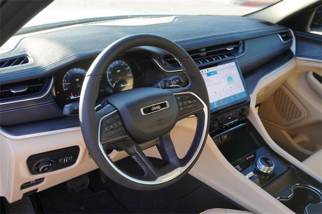 new 2025 Jeep Grand Cherokee car, priced at $45,455