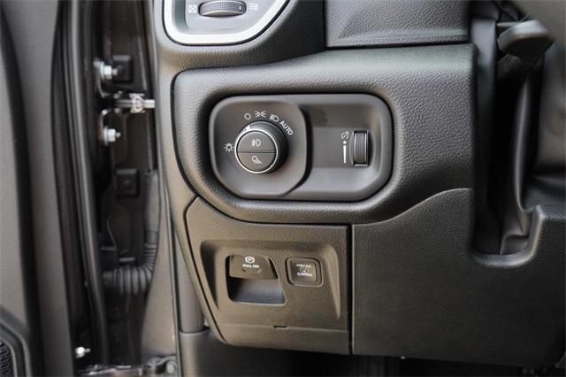 new 2025 Ram 1500 car, priced at $45,154