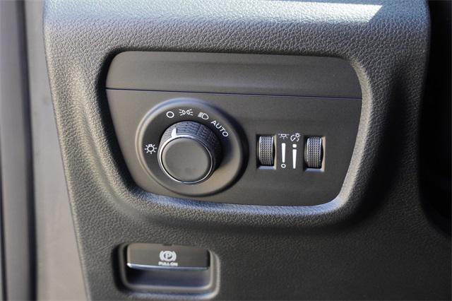 new 2025 Jeep Grand Cherokee L car, priced at $44,156