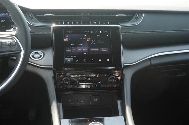 new 2025 Jeep Grand Cherokee car, priced at $40,726