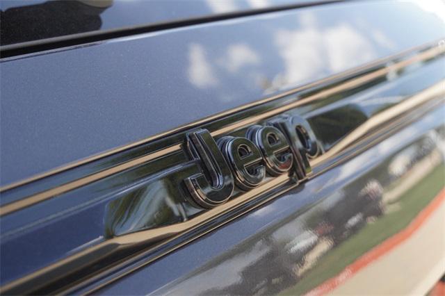 new 2025 Jeep Grand Cherokee car, priced at $40,726