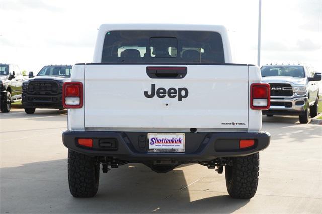 new 2025 Jeep Gladiator car, priced at $45,171