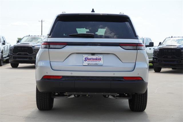 new 2025 Jeep Grand Cherokee car, priced at $40,257