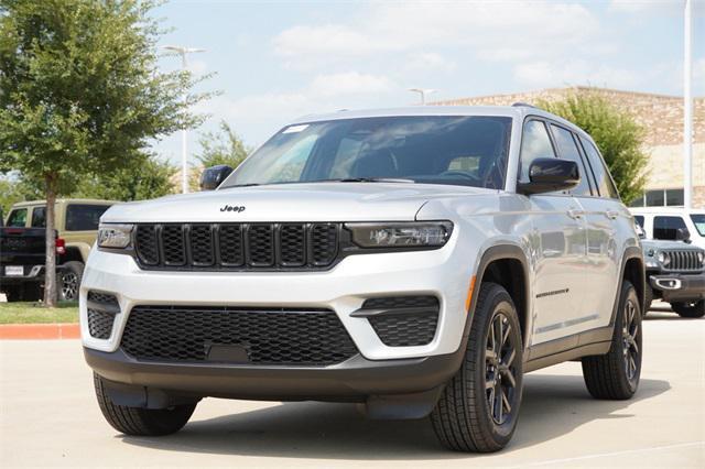 new 2025 Jeep Grand Cherokee car, priced at $40,257