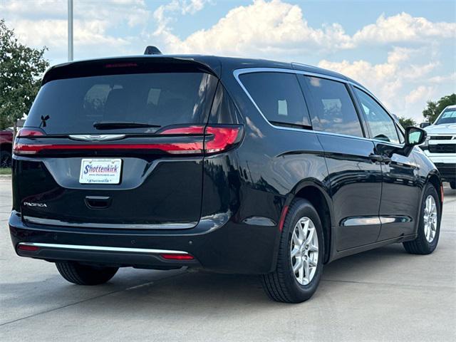 used 2023 Chrysler Pacifica car, priced at $25,977