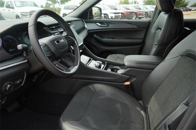 new 2025 Jeep Grand Cherokee car, priced at $36,366