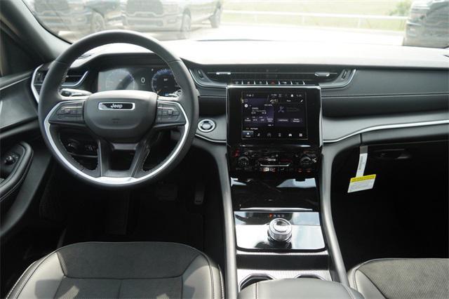 new 2025 Jeep Grand Cherokee car, priced at $36,366