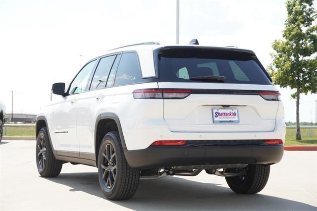 new 2025 Jeep Grand Cherokee car, priced at $39,722