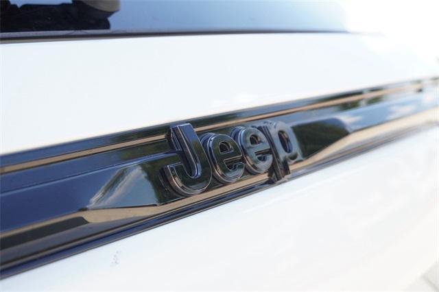 new 2025 Jeep Grand Cherokee car, priced at $39,722