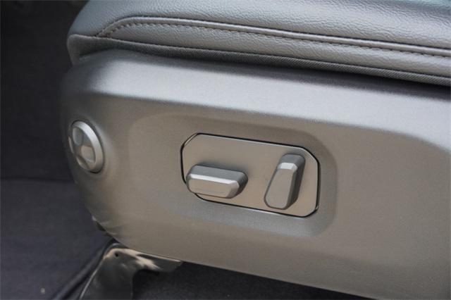 new 2025 Jeep Gladiator car, priced at $43,414
