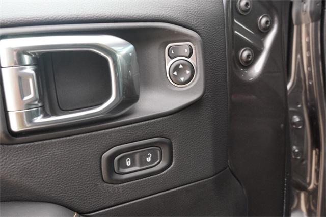 new 2025 Jeep Gladiator car, priced at $43,414