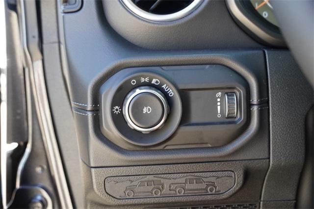 new 2025 Jeep Wrangler car, priced at $51,610