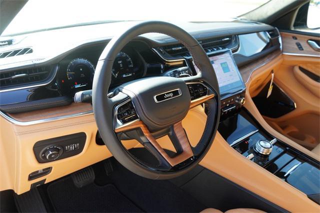 new 2025 Jeep Grand Cherokee car, priced at $58,532