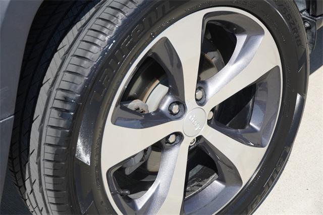 used 2019 Jeep Cherokee car, priced at $19,994