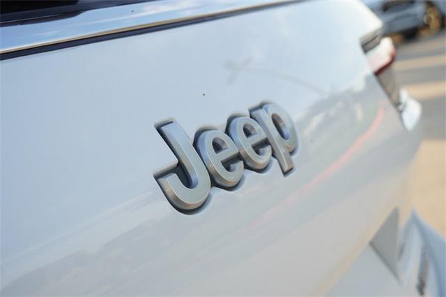 new 2025 Jeep Grand Cherokee L car, priced at $40,026