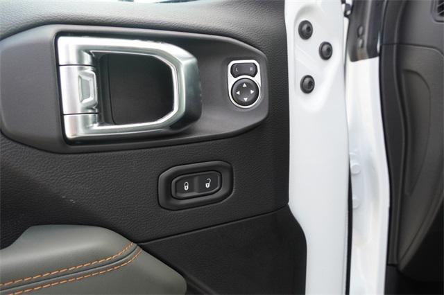 new 2025 Jeep Gladiator car, priced at $51,625