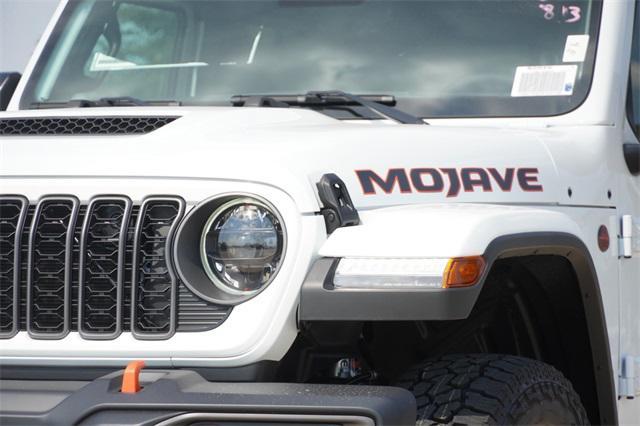 new 2025 Jeep Gladiator car, priced at $51,625