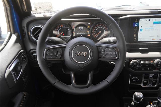 new 2025 Jeep Gladiator car, priced at $44,317