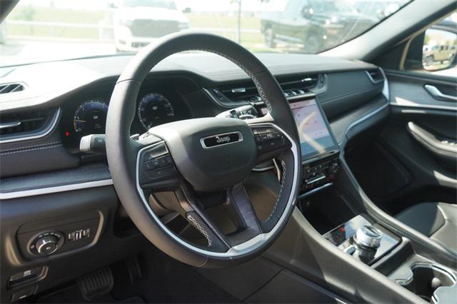 new 2025 Jeep Grand Cherokee car, priced at $47,959