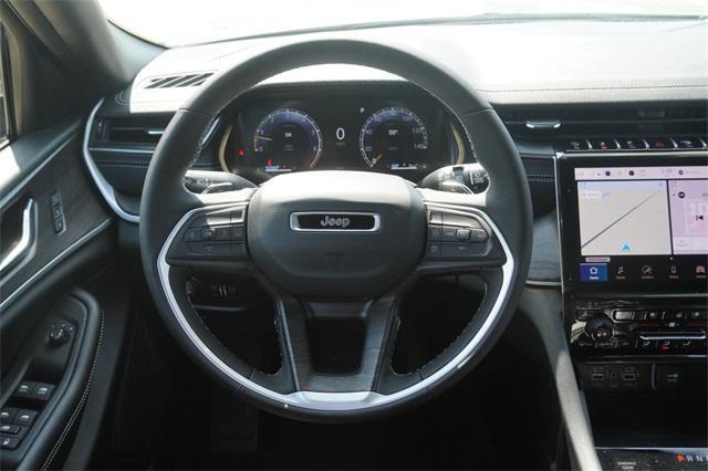 new 2025 Jeep Grand Cherokee car, priced at $47,959
