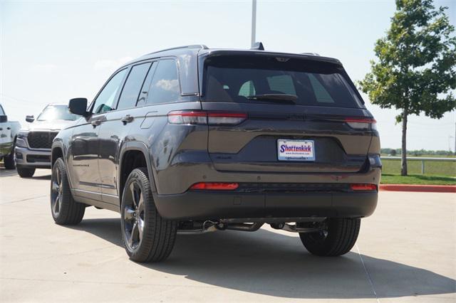 new 2025 Jeep Grand Cherokee car, priced at $47,959