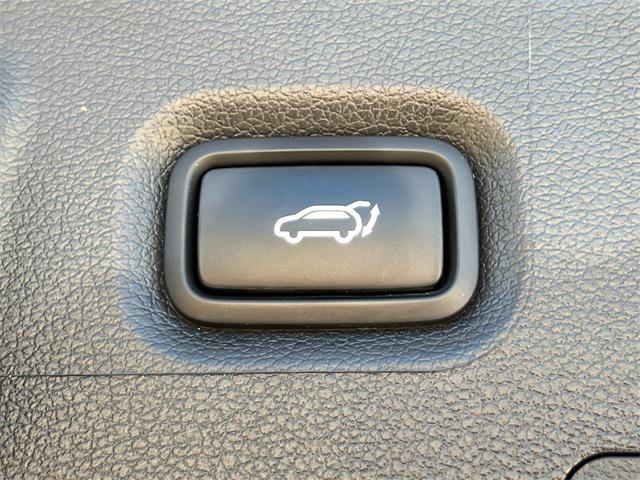 used 2023 Hyundai Santa Fe car, priced at $23,104