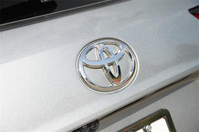 used 2021 Toyota Highlander car, priced at $34,553