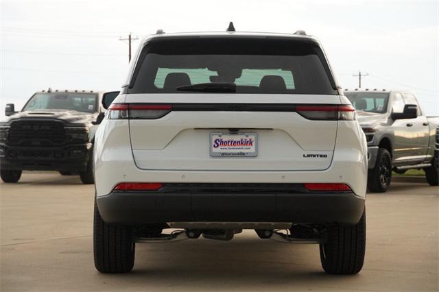 new 2025 Jeep Grand Cherokee car, priced at $40,867