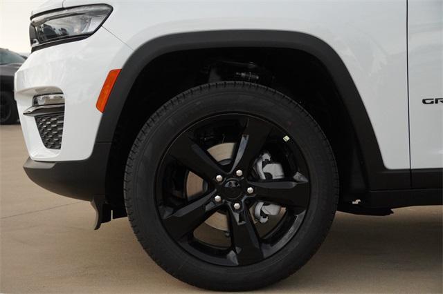 new 2025 Jeep Grand Cherokee car, priced at $40,867
