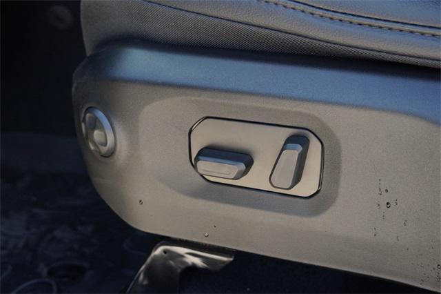 new 2025 Jeep Gladiator car, priced at $38,980
