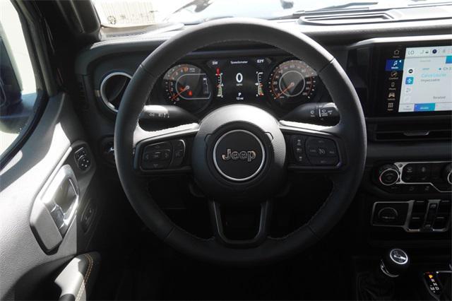 new 2025 Jeep Gladiator car, priced at $38,980
